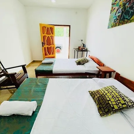 Ratnam Hotel Jaffna Extérieur photo